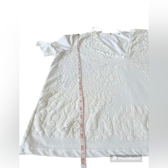 Beautiful V-Neck Top Blouse - Picture 6 of 7